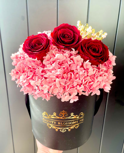 Luxe Preserved Flower Bouquet Box - Pink and Red Roses