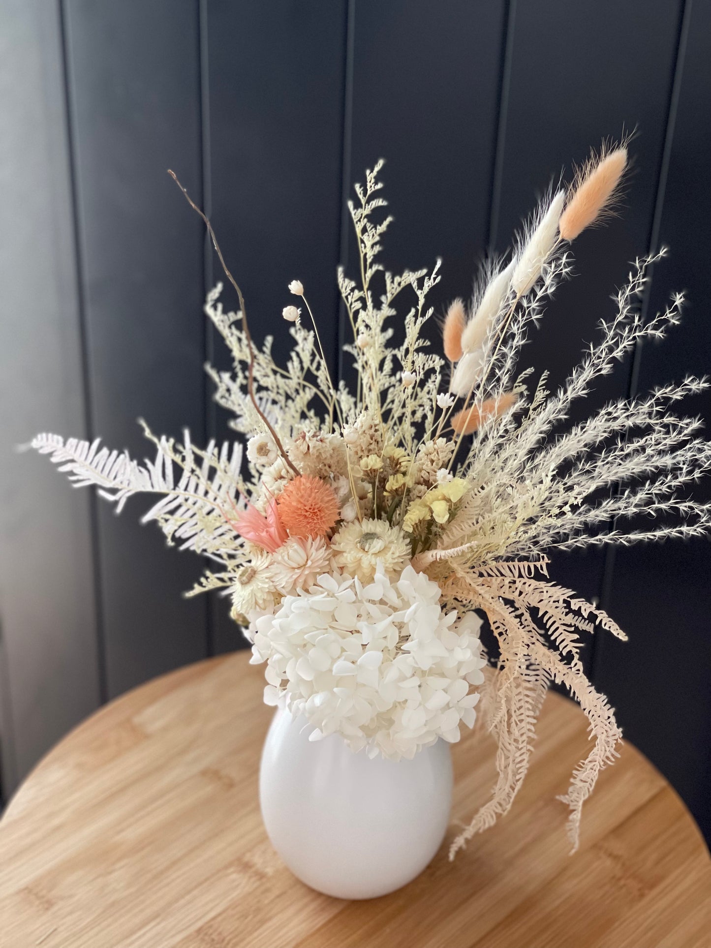 Boho Raindrop Vase Arrangement - Champagne Valencia