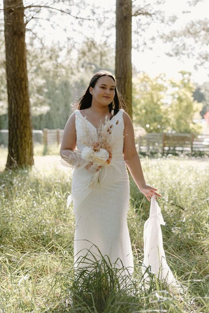 Beautiful Everlasting Wedding Flowers, Preserved, Dried, and Faux - Book Consultation Appointment